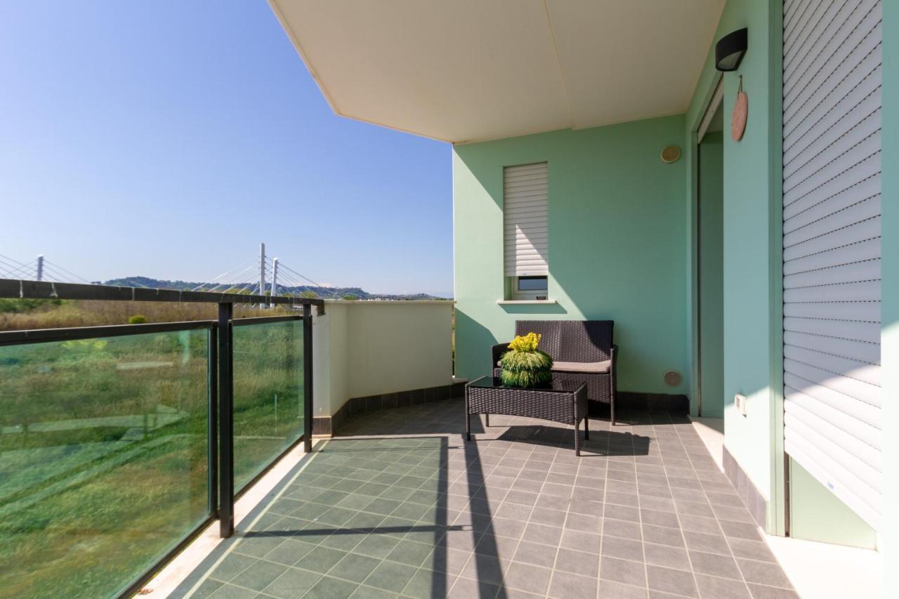 Ferienwohnung La Dimora Di Ludo Montesilvano Marina Exterior foto