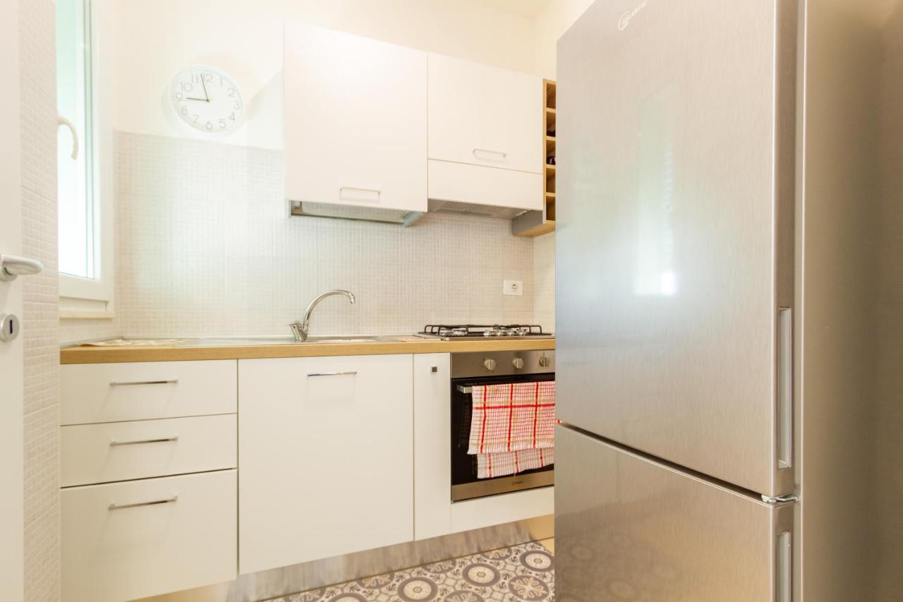 Ferienwohnung La Dimora Di Ludo Montesilvano Marina Exterior foto
